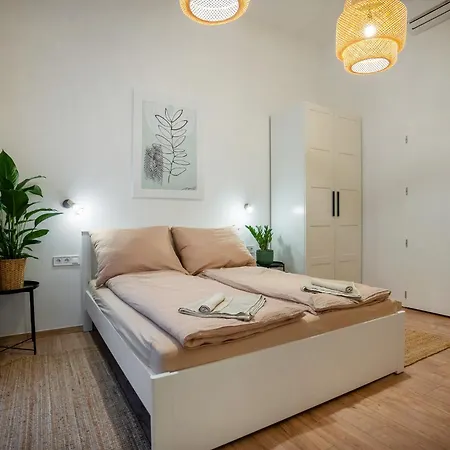 Quasi Apartamento Eger